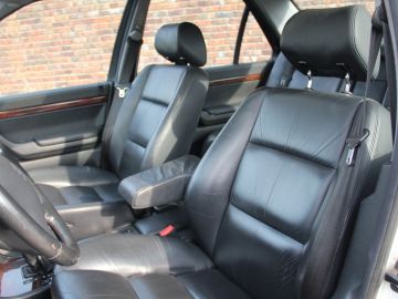 Peugeot 605